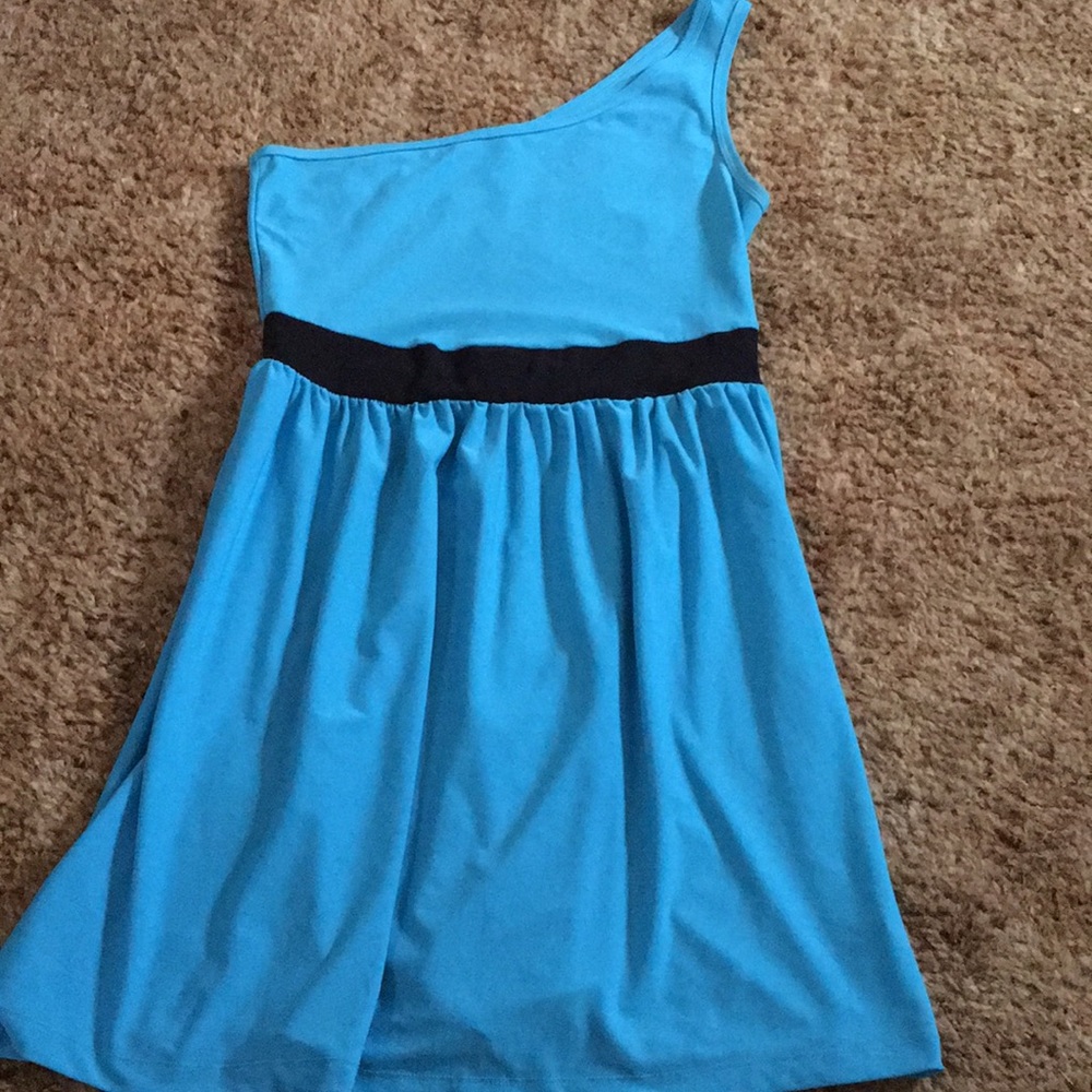 Short dress